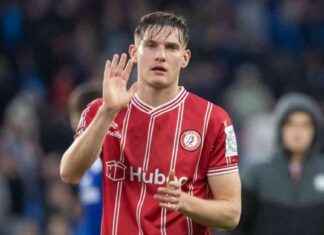 Loan Signing Gardner-Hickman Paves Way for McGuane to Join Birmingham City news-23082024-131436