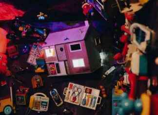 Retro Christmas Event by Wake The Tiger in 2024 news-21102024-202330