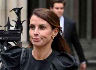 Coleen Rooney Reveals Secret Illness Linked to Wagatha Court Case news-17112024-094912