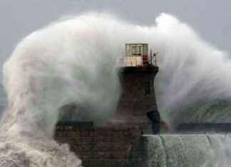 Met Office New Year Warning: 75mph Winds to Hit Nine Areas met-office-new-year-warning-75mph-winds-to-hit-nine-areas