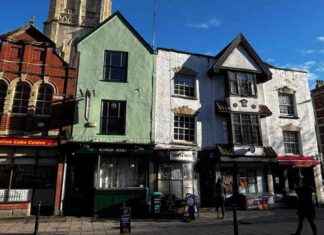 COVID-Closed Bristol Pub Named CAMRA Awards Runner-Up covd-closed-bristol-pub-named-camra-awards-runner-up