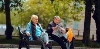 Bristol Herald Courier Obits: Discover Heartfelt Stories and Tributes