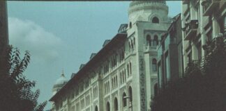 Burlington-Bristol: Discover Hidden Gems and Must-Visit Spots Today