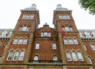 Wallace Subaru Bristol: Discover Why Drivers Are Choosing Us Today