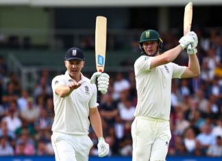 Live Updates: Tense Showdown as England Battles Australia in Ashes Clash Live Updates: Tense Showdown as England Faces Australia in Ashes Clash